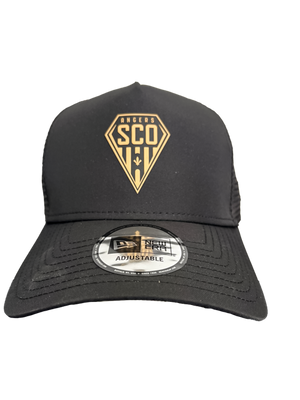 SCHWARZE NEW ERA TRUCKERKAPPE
