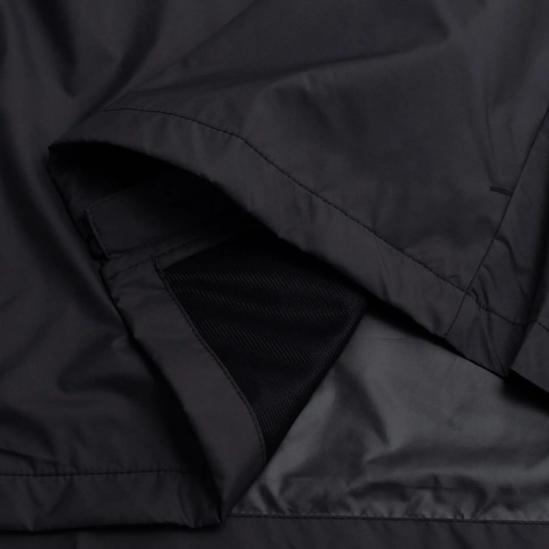 NIKE JUNIOR WINDBREAKER 