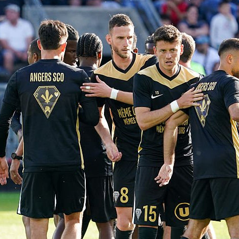 MAILLOTS PRÉMATCH EDITION SPÉCIALE LIMITÉE