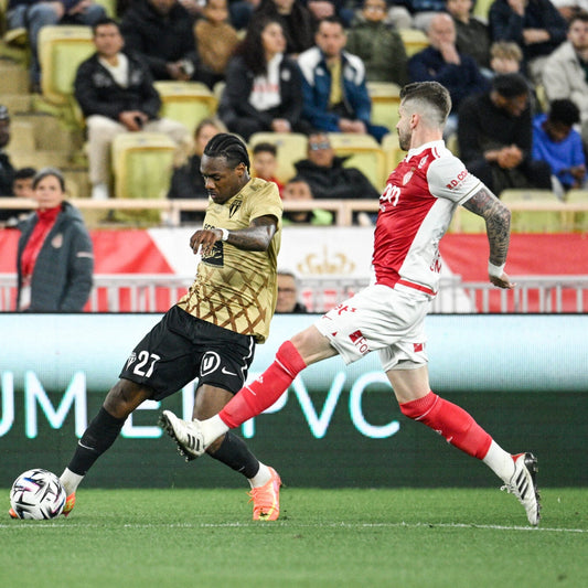 MAILLOTS DE MATCH OFFICIELS PRÉPARÉS